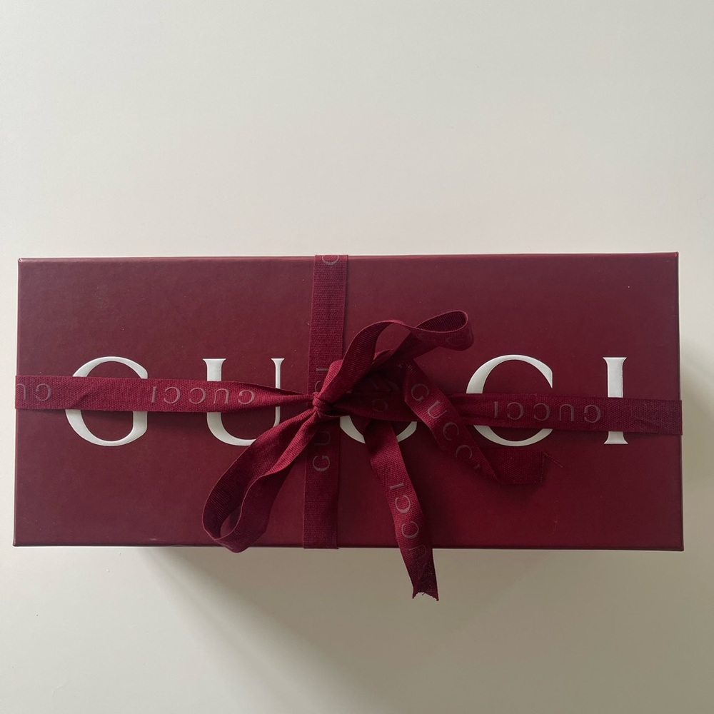 Gucci Leather Interlocking G Cutout Slide Sandals - Picture 2 of 11